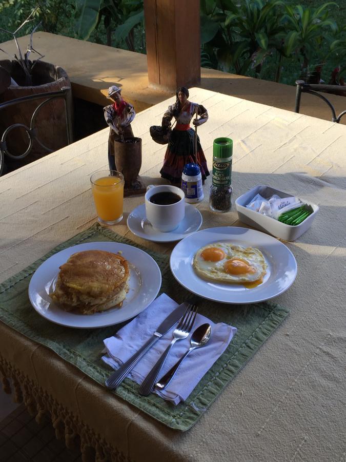 Airport Rio Segundo Studio Bed and Breakfast Alajuela Eksteriør billede